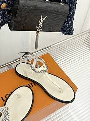 Louis Vuitton Sandals With Chain In White - 5