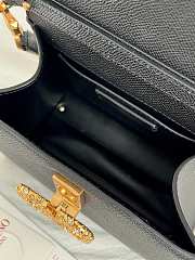 Valentino Garavani Vsling Mini Handbag In Laminated Grainy Black - 5