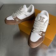Louis Vuitton Trainer Sneaker 06 - 1