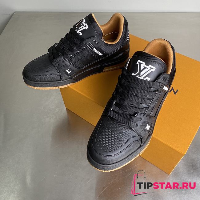 Louis Vuitton Trainer Sneaker 05 - 1