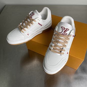 Louis Vuitton Trainer Sneaker 03