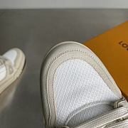 Louis Vuitton Trainer Sneaker 01 - 6