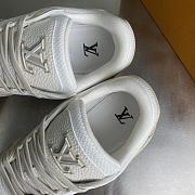 Louis Vuitton Trainer Sneaker 01 - 2
