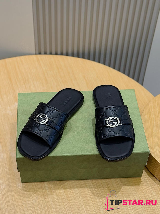 Gucci Men's Interlocking Double G Slides 07 - 1