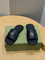 Gucci Men's Interlocking Double G Slides 07 - 1