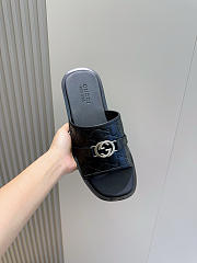 Gucci Men's Interlocking Double G Slides 07 - 3
