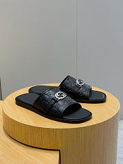 Gucci Men's Interlocking Double G Slides 07 - 2