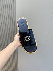 Gucci Men's Interlocking Double G Slides 06 - 5