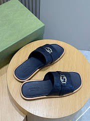 Gucci Men's Interlocking Double G Slides 06 - 3