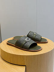 Gucci Men's Interlocking Double G Slides 04 - 3