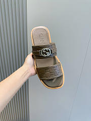 Gucci Men's Interlocking Double G Slides 03 - 4