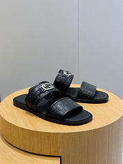 Gucci Men's Interlocking Double G Slides 02 - 2