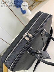 Louis Vuitton M30967 Porte Documents Voyage GM Black Size 39.5 x 29 x 9 cm - 4