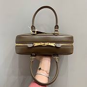 Miumiu Arcadie Leather Handle Bag In Green Size 27x9x12 cm - 4