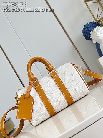 Louis Vuitton Monogram Heritage Keepall Bandoulière 25 White
