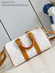 Louis Vuitton Monogram Heritage Keepall Bandoulière 25 White - 4