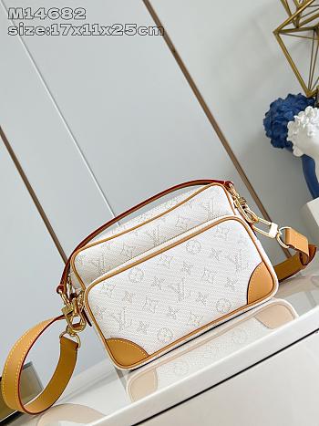 Louis Vuitton Pharrell Williams Monogram Heritage Nil Off-White