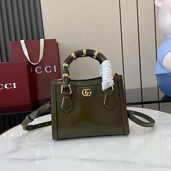 Gucci Diana small tote bag Forest green shiny