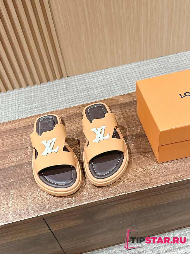 Louis Vuitton Slippers In Beige - 1