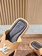 Louis Vuitton Slippers In Beige - 2