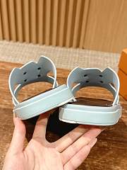 Louis Vuitton Slippers In Light Color - 3