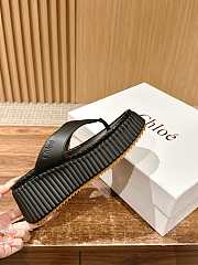 Chloe Thick-soled Height-enhancing Flip-flops In Black - 2