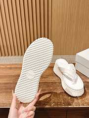 Chloe Thick-soled Height-enhancing Flip-flops In White - 6