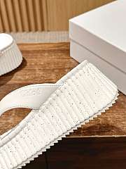 Chloe Thick-soled Height-enhancing Flip-flops In White - 4