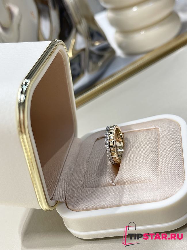 Boucheron quatre series geometric diamond ring - 1