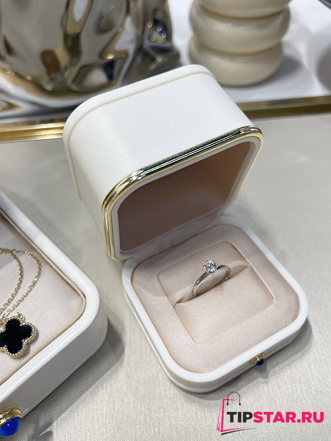 Tiffany classic six-claw diamond ring - 1