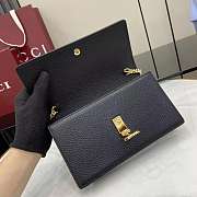 Gucci Softbit continental wallet ob chain grainy leather in black - 3