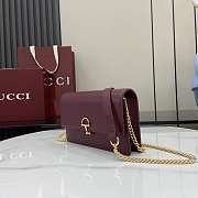 Gucci Softbit continental wallet ob chain grainy leather in burgundy - 6