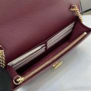 Gucci Softbit continental wallet ob chain grainy leather in burgundy - 2
