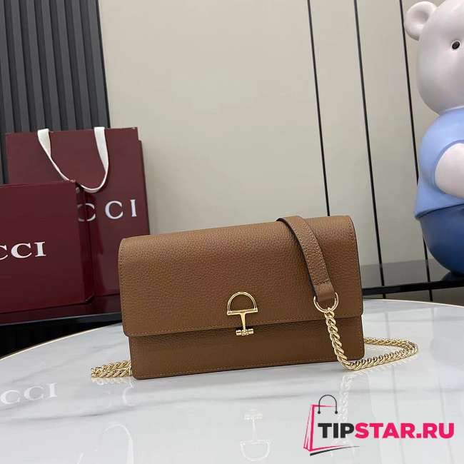 Gucci Softbit continental wallet ob chain grainy leather in brown - 1