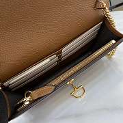 Gucci Softbit continental wallet ob chain grainy leather in brown - 3