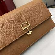 Gucci Softbit continental wallet ob chain grainy leather in brown - 2