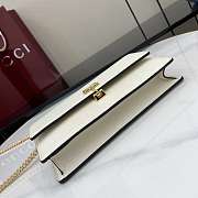 Gucci Softbit continental wallet ob chain grainy leather in white - 6