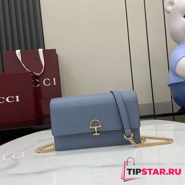 Gucci Softbit continental wallet ob chain grainy leather in blue - 1