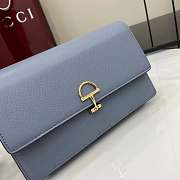 Gucci Softbit continental wallet ob chain grainy leather in blue - 6