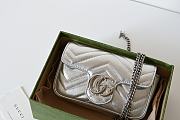 Gucci GG Marmont mini bag Silver metallic chevron leather - 1