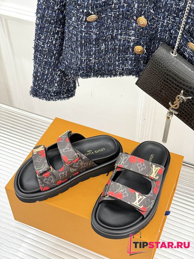Louis Vuitton Cherry Series Casual Sandals 05 - 1