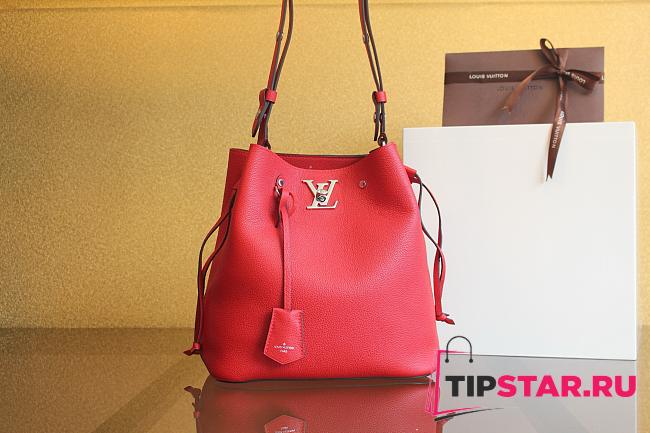 Louis Vuitton NeoNoé MM Bag In Red Color - 1