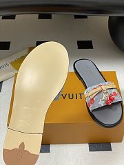 LV X TM Cherry pendant flat sandals 16 - 5