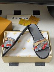 LV X TM Cherry pendant flat sandals 16 - 3