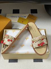 LV X TM Cherry pendant flat sandals 15 - 4