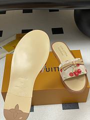 LV X TM Cherry pendant flat sandals 15 - 3