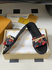 LV X TM Cherry pendant flat sandals 14 - 5