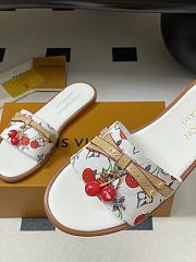 LV X TM Cherry pendant flat sandals 13 - 3
