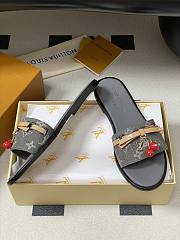 LV X TM Cherry pendant flat sandals 10 - 2
