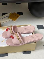 LV X TM Cherry pendant flat sandals 09 - 5